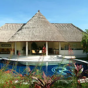 Villa The Dusun, Seminyak (Bali)
